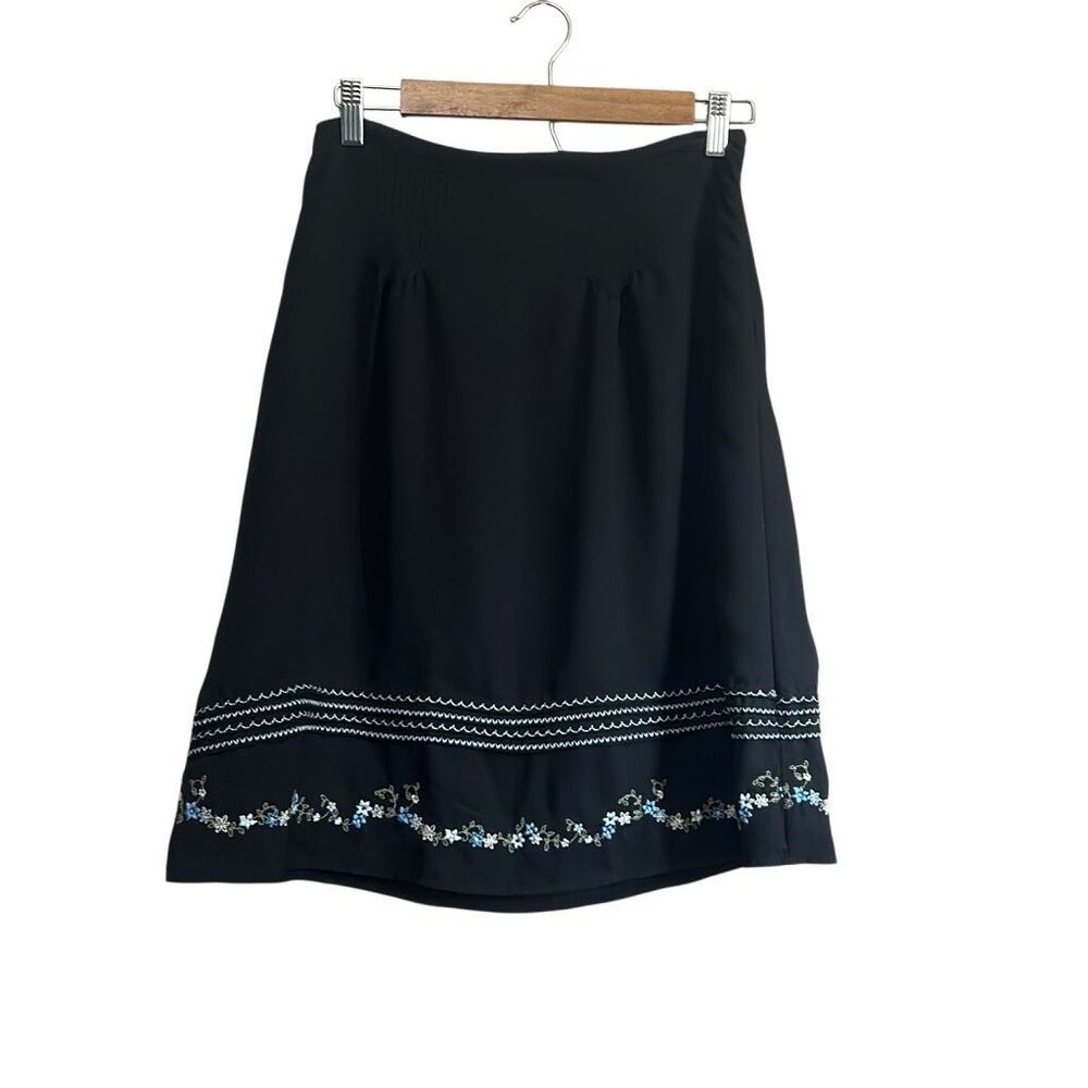 Axcess Black‎ Embroidered Floral A-Line Skirt Women's Size 4 Pleated Waist